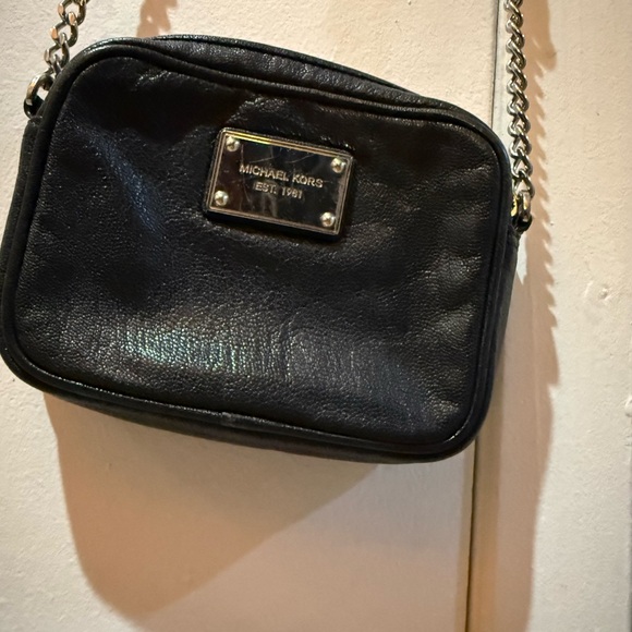 Michael Kors Handbags - EUC Michael Kors Black Crossbody Bag with Metallic Accents